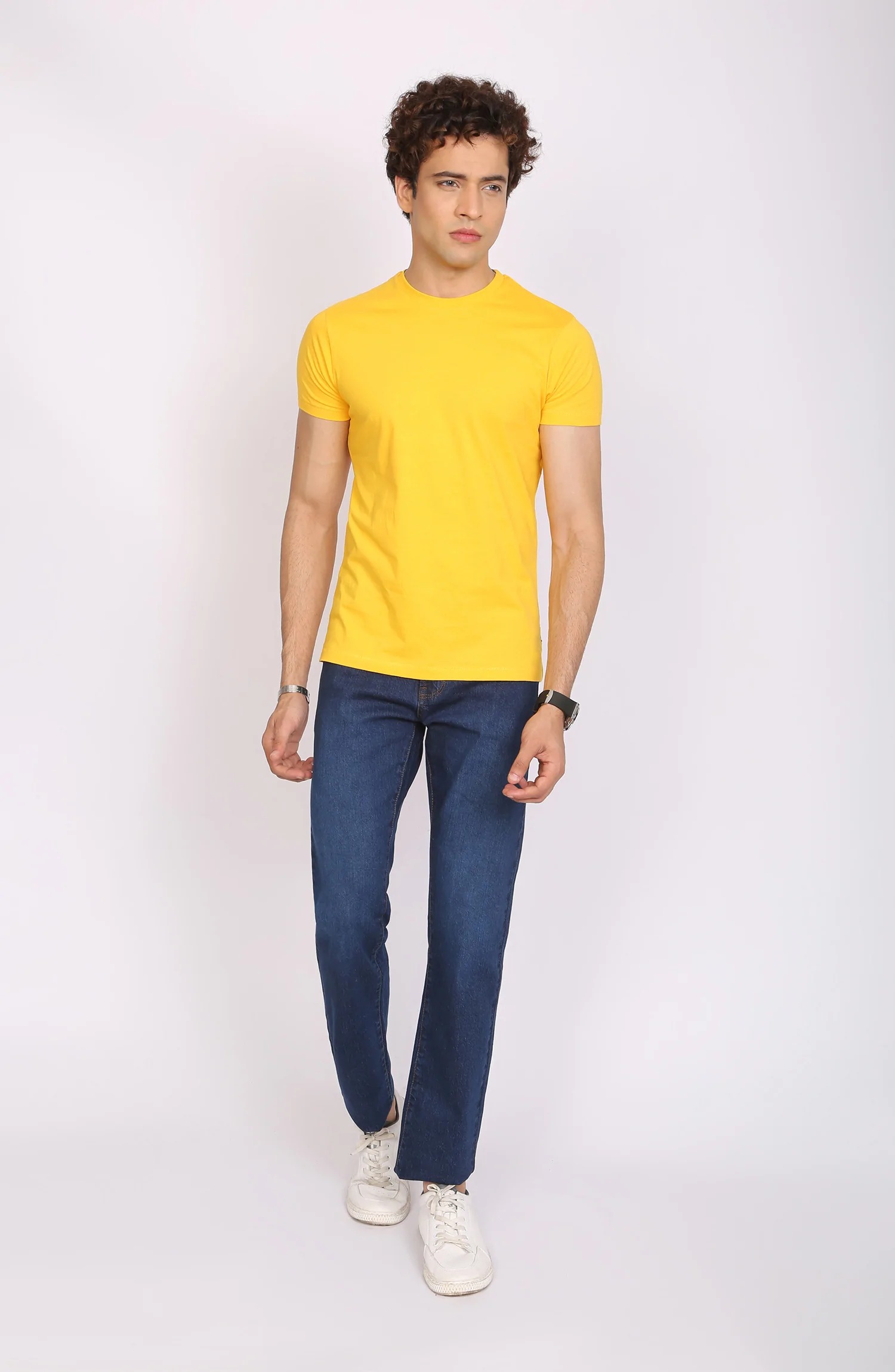 KNIT TEE IN YELLOW
